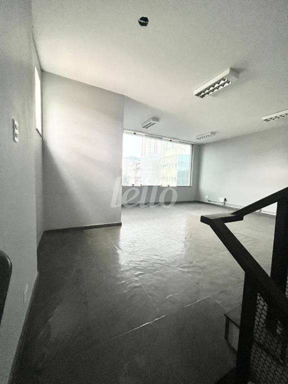 SOBRELOJA de Sala / Conjunto para alugar, Padrão com 294 m², e em Vila Formosa - São Paulo