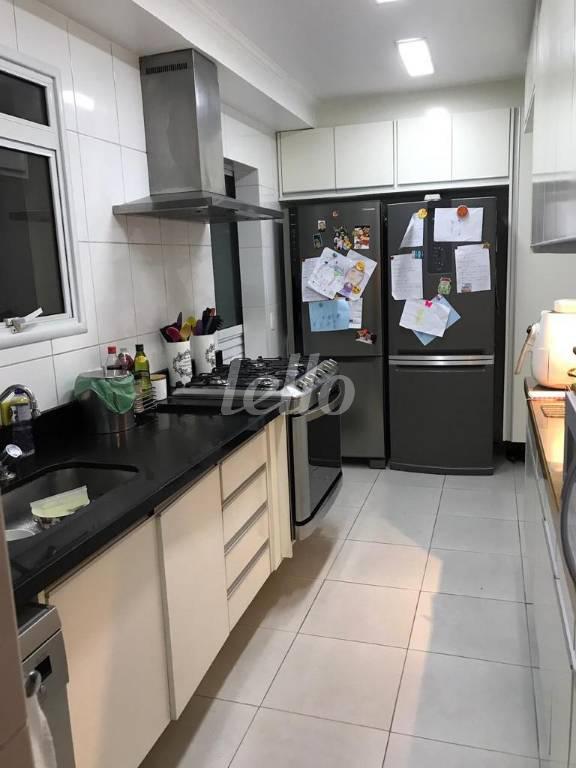 COZINHA de Apartamento para alugar, Padrão com 140 m², 3 quartos e 3 vagas em Itaim Bibi - São Paulo