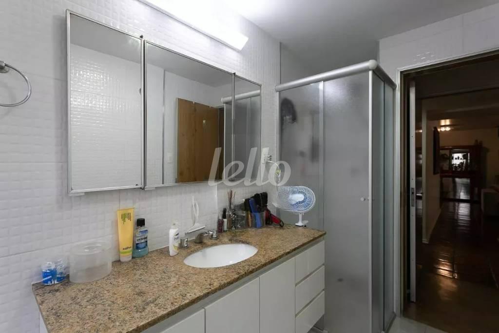 BANHEIRO 2 de Apartamento para alugar, Padrão com 170 m², 3 quartos e 2 vagas em Boaçava - São Paulo
