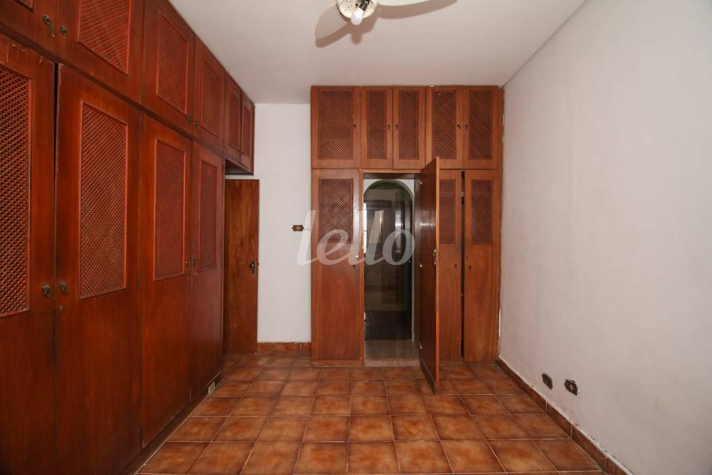 SUÍTE de Casa para alugar, térrea com 189 m², 3 quartos e 2 vagas em Planalto Paulista - São Paulo