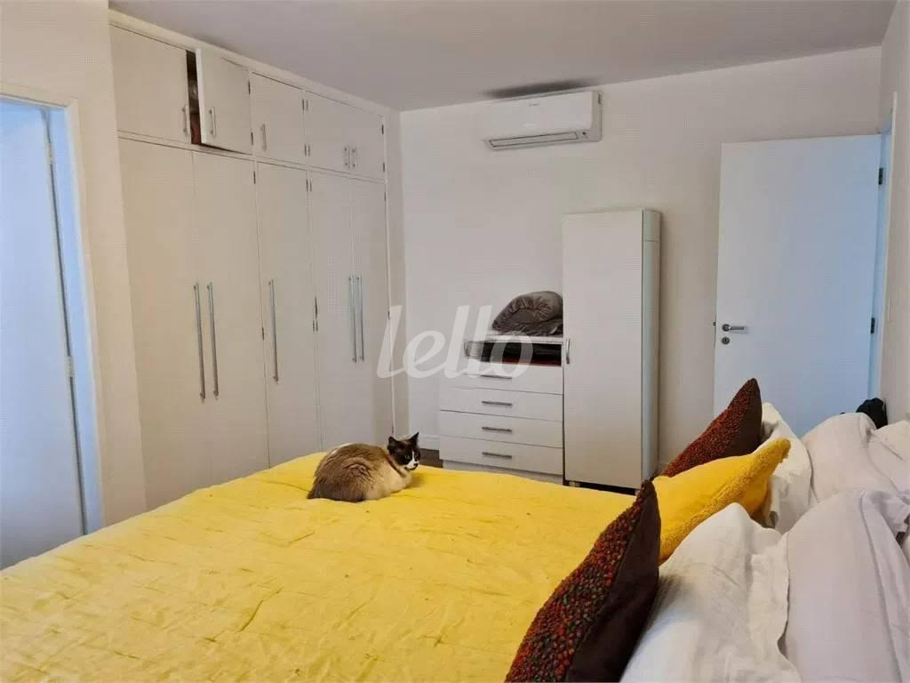 DORMITÓRIO SUITE de Apartamento à venda, Padrão com 166 m², 4 quartos e 1 vaga em Itaim Bibi - São Paulo