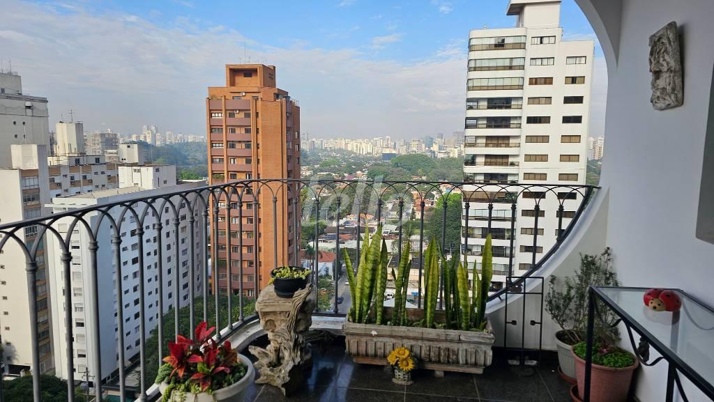 VISTA de Apartamento à venda, Padrão com 278 m², 4 quartos e 3 vagas em Jardim Paulista - São Paulo