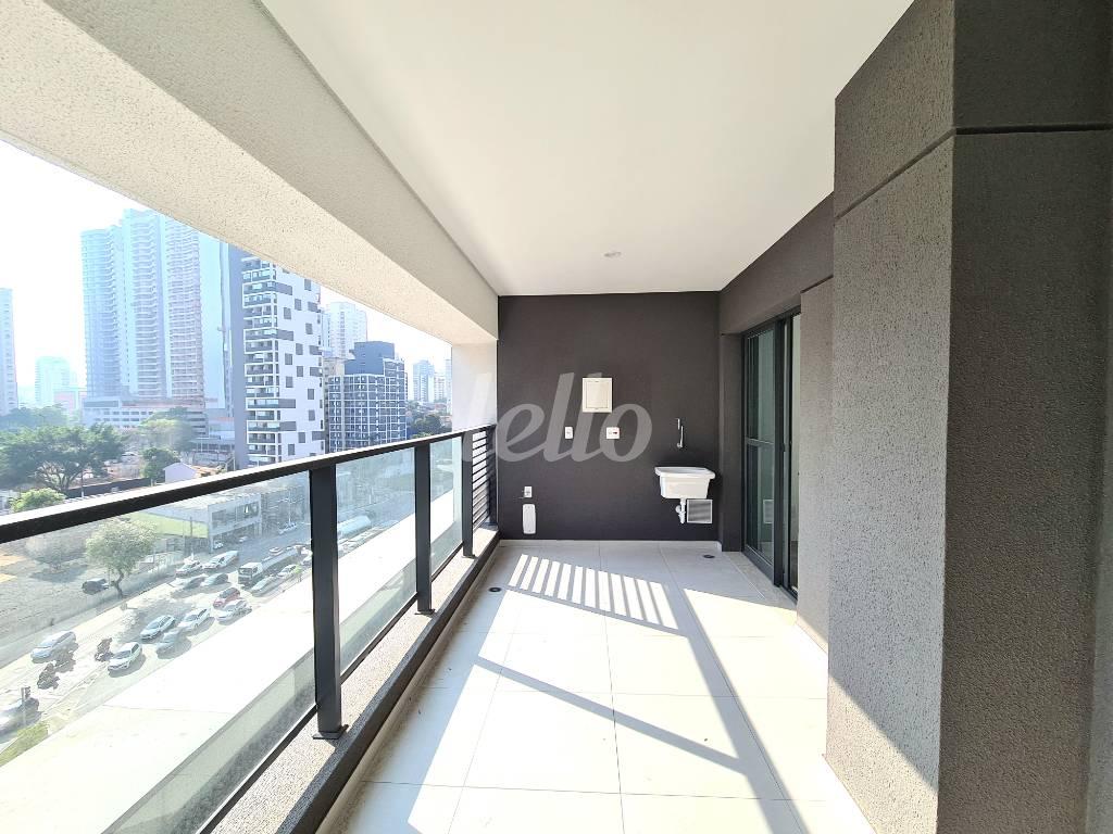 VARANDA de Apartamento à venda, Padrão com 40 m², 1 quarto e 1 vaga em Jardim Das Acácias - São Paulo