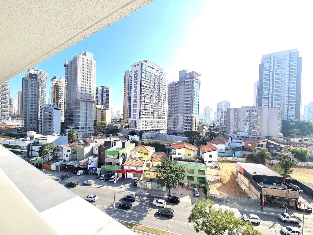 VISTA de Apartamento à venda, Padrão com 40 m², 1 quarto e 1 vaga em Jardim Das Acácias - São Paulo