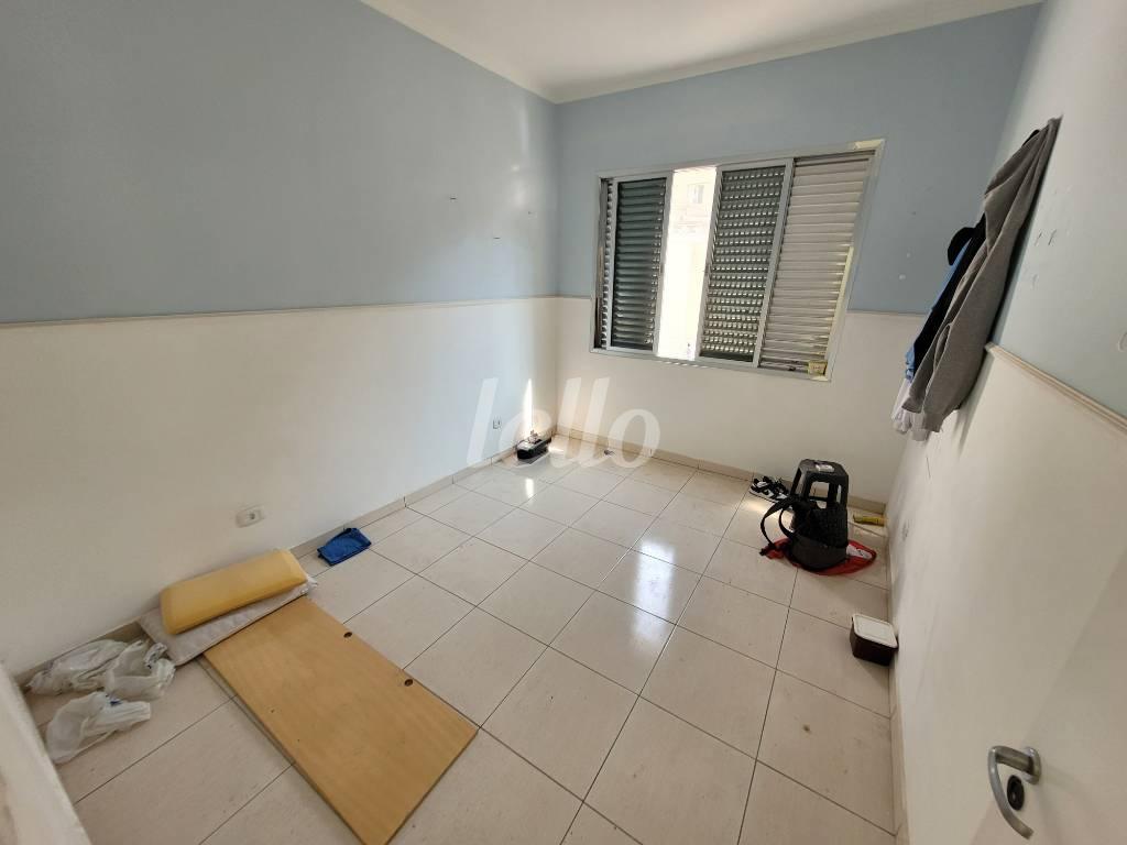 DORMITÓRIO de Casa para alugar, térrea com 240 m², 3 quartos e 1 vaga em Santana - São Paulo