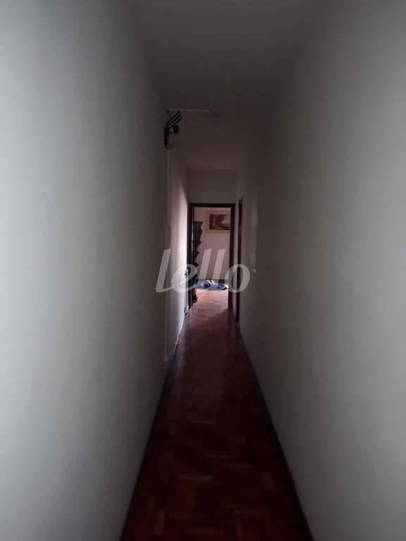 CORREDOR DORMITÓRIOS de Casa para alugar, sobrado com 280 m², 3 quartos e 1 vaga em Pinheiros - São Paulo
