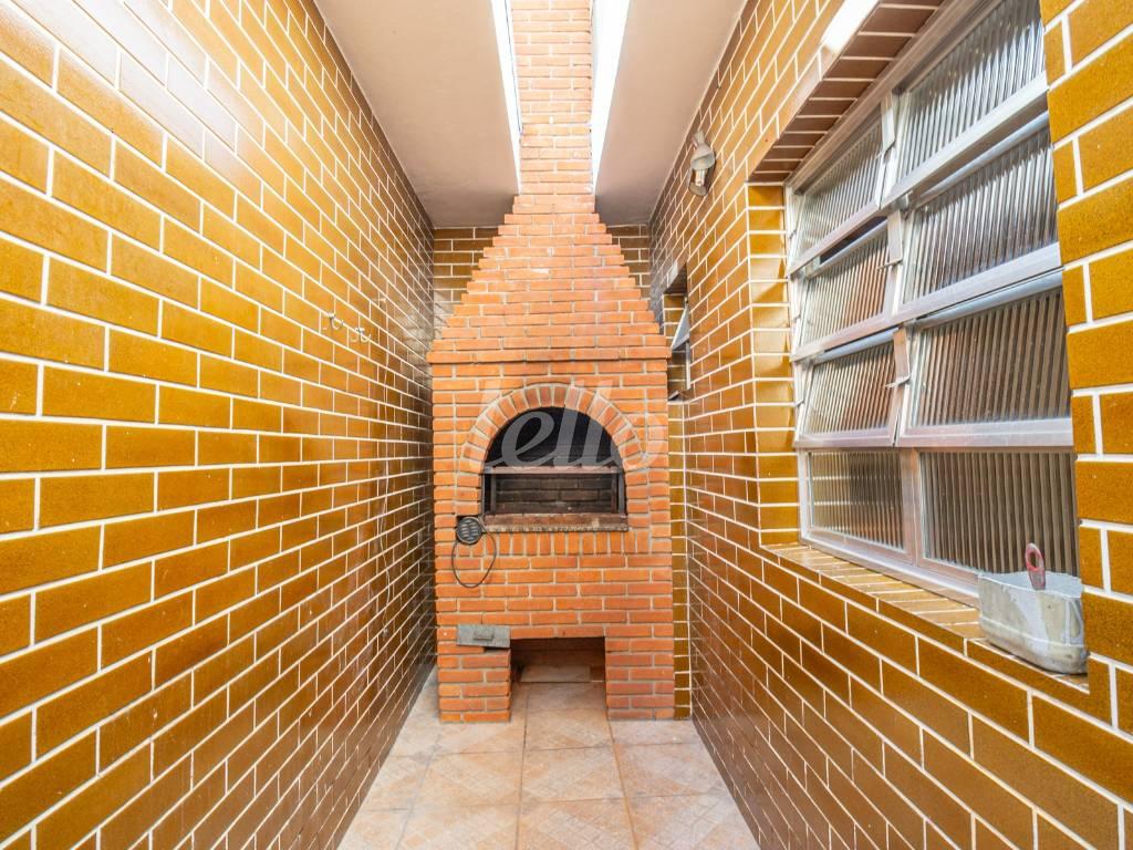 CHURRASQUEIRA de Casa à venda, sobrado com 240 m², 3 quartos e 4 vagas em Vila Bertioga - São Paulo