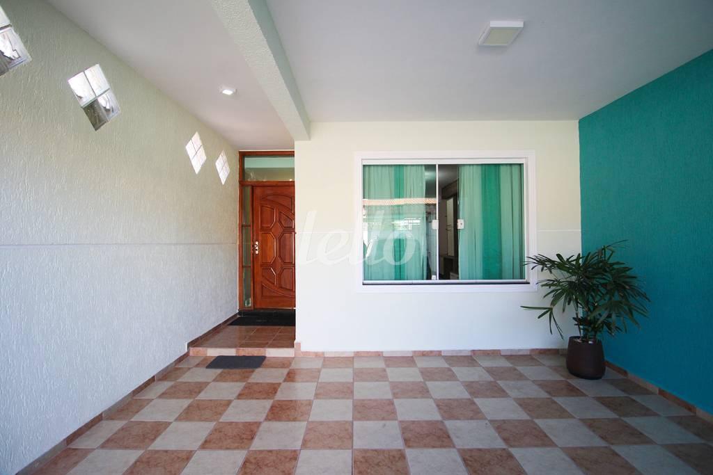 GARAGEM de Casa para alugar, sobrado com 220 m², 4 quartos e 4 vagas em Jaçanã - São Paulo