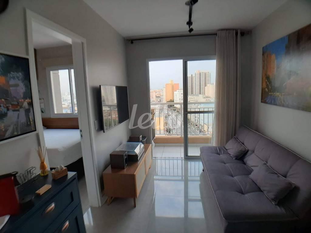 SALA DOIS AMBIENTES de Apartamento à venda, Padrão com 33 m², 1 quarto e 1 vaga em Brás - São Paulo