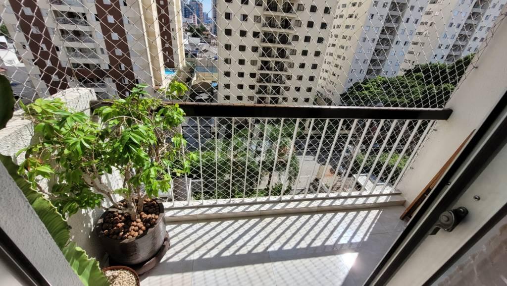 SACADA de Apartamento à venda, Padrão com 72 m², 3 quartos e 1 vaga em Vila Gomes Cardim - São Paulo