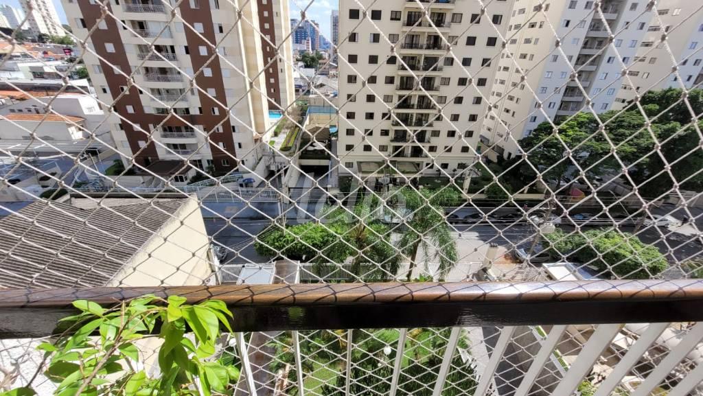 VISTA de Apartamento à venda, Padrão com 72 m², 3 quartos e 1 vaga em Vila Gomes Cardim - São Paulo