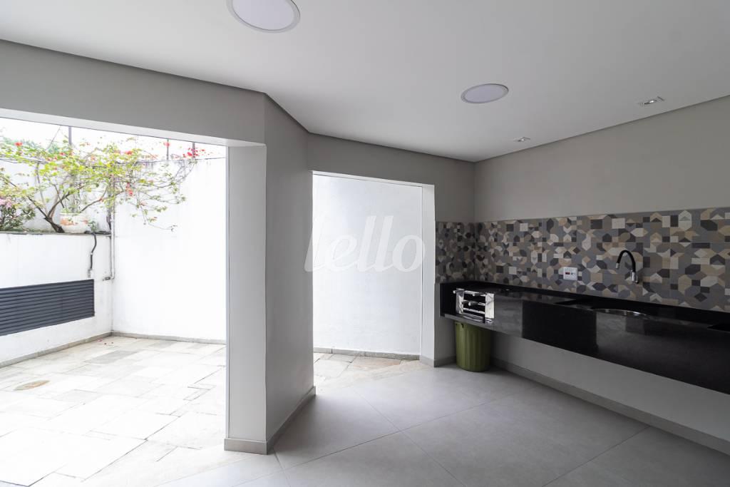 28 CHURRASQUEIRA de Apartamento à venda, Padrão com 72 m², 2 quartos e 1 vaga em Vila Regente Feijó - São Paulo