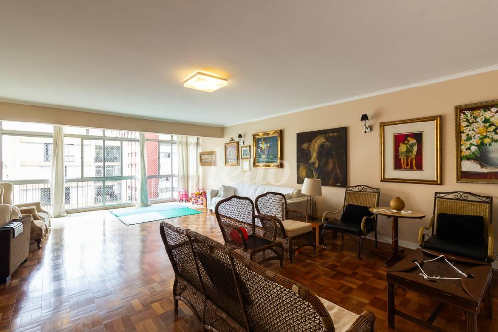 SALA 1 de Apartamento para alugar, Padrão com 347 m², 3 quartos e 3 vagas em Consolação - São Paulo