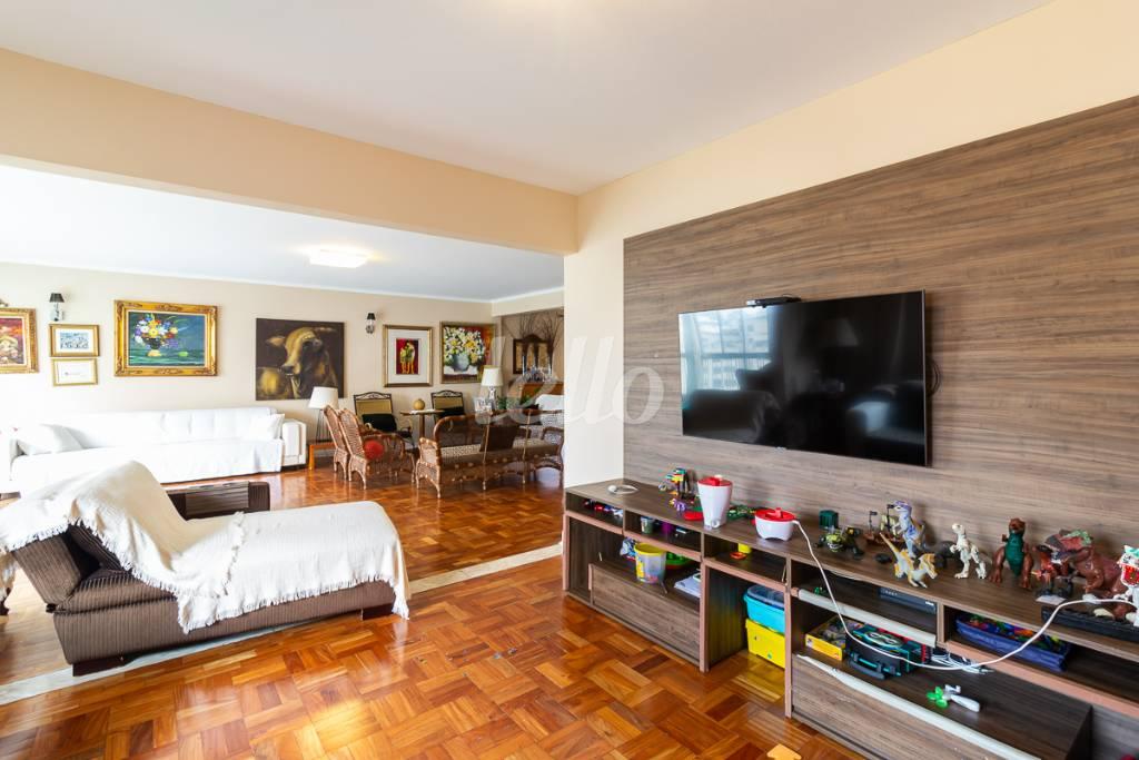 SALA 2 de Apartamento para alugar, Padrão com 347 m², 3 quartos e 3 vagas em Consolação - São Paulo
