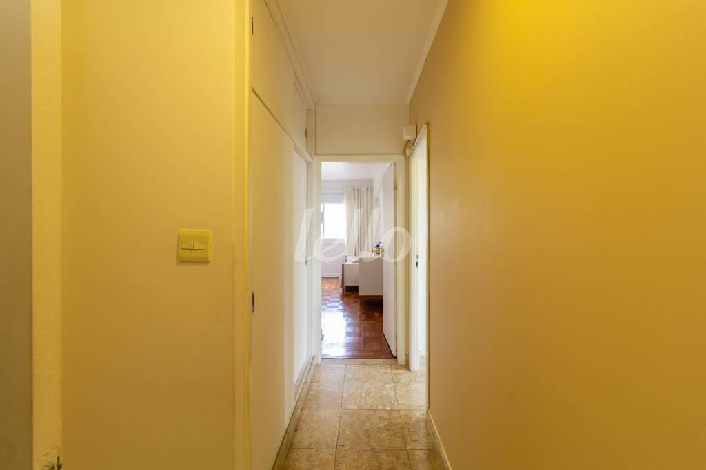 CORREDOR de Apartamento para alugar, Padrão com 347 m², 3 quartos e 3 vagas em Consolação - São Paulo