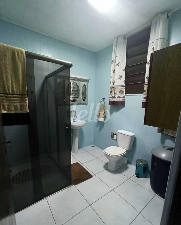 BANHEIRO 1 de Casa à venda, sobrado com 221 m², 4 quartos e 3 vagas em Vila Maria Zélia - São Paulo