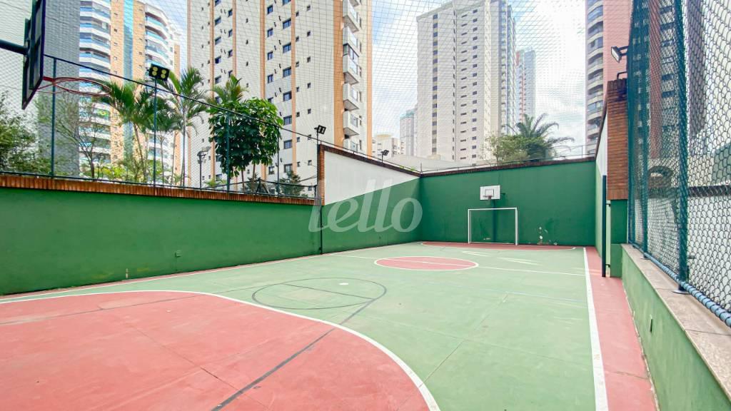 QUADRA de Apartamento à venda, Padrão com 160 m², 3 quartos e 3 vagas em Vila Regente Feijó - São Paulo