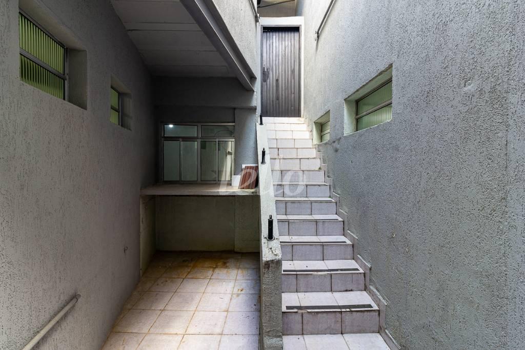 AREA EXTERNA de Casa à venda, sobrado com 193 m², e 2 vagas em Mirandopolis - São Paulo