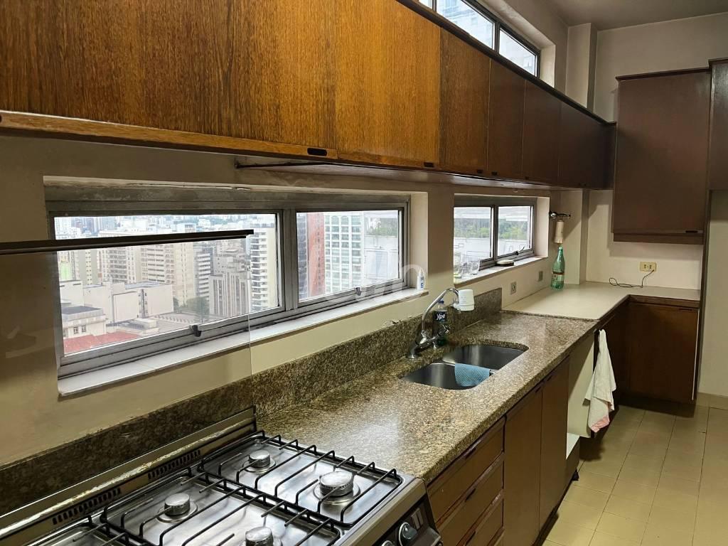 COZINHA de Apartamento à venda, Padrão com 227 m², 3 quartos e 3 vagas em Jardim Paulista - São Paulo