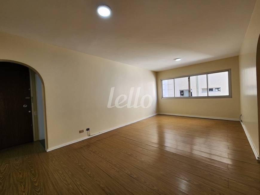 SALA de Apartamento à venda, Padrão com 98 m², 3 quartos e 1 vaga em Vila Mariana - São Paulo