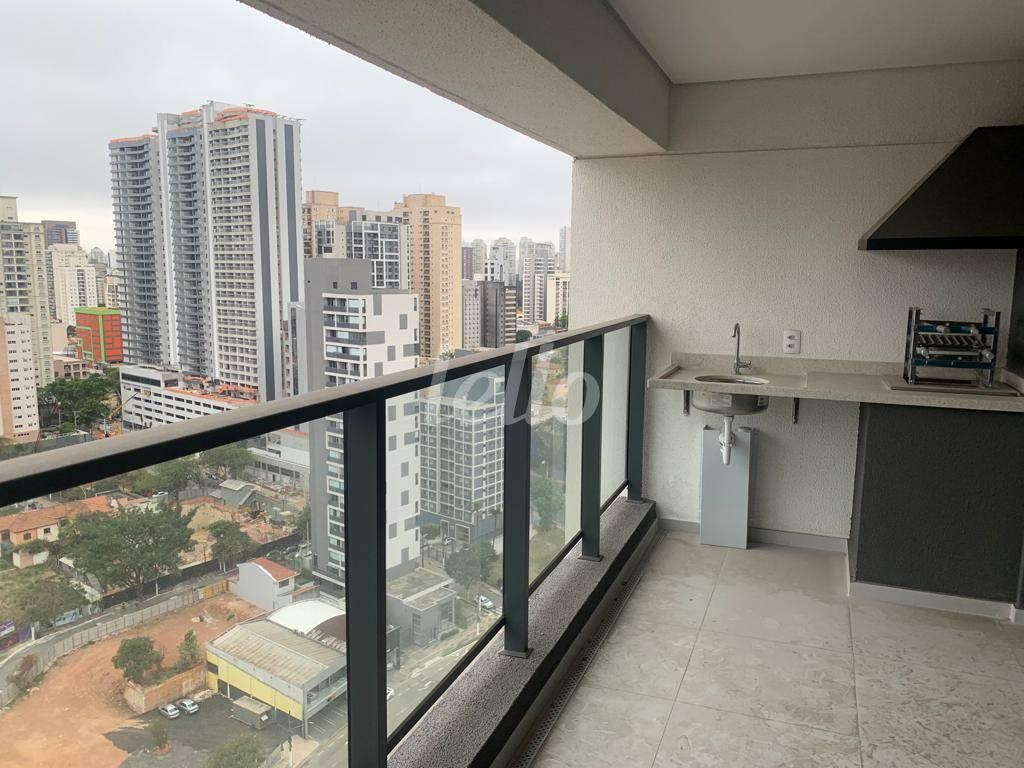 VARANDA GOURMET de Apartamento à venda, Padrão com 84 m², 3 quartos e 2 vagas em Jardim Das Acácias - São Paulo
