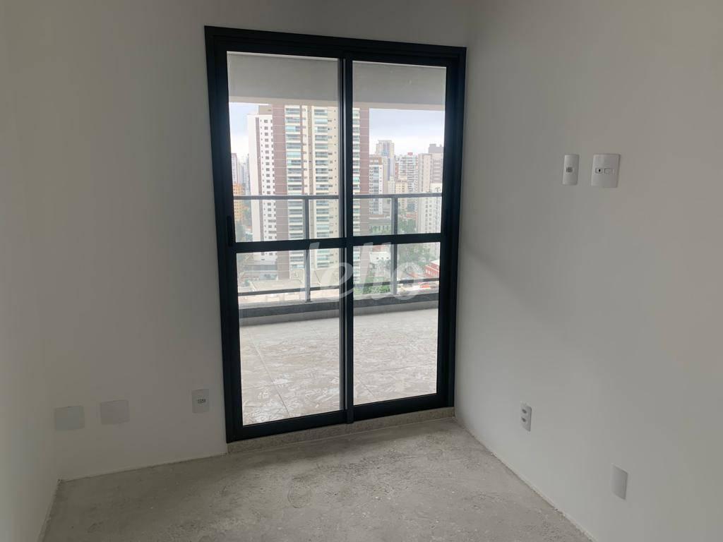 DORM1 de Apartamento à venda, Padrão com 84 m², 3 quartos e 2 vagas em Jardim Das Acácias - São Paulo