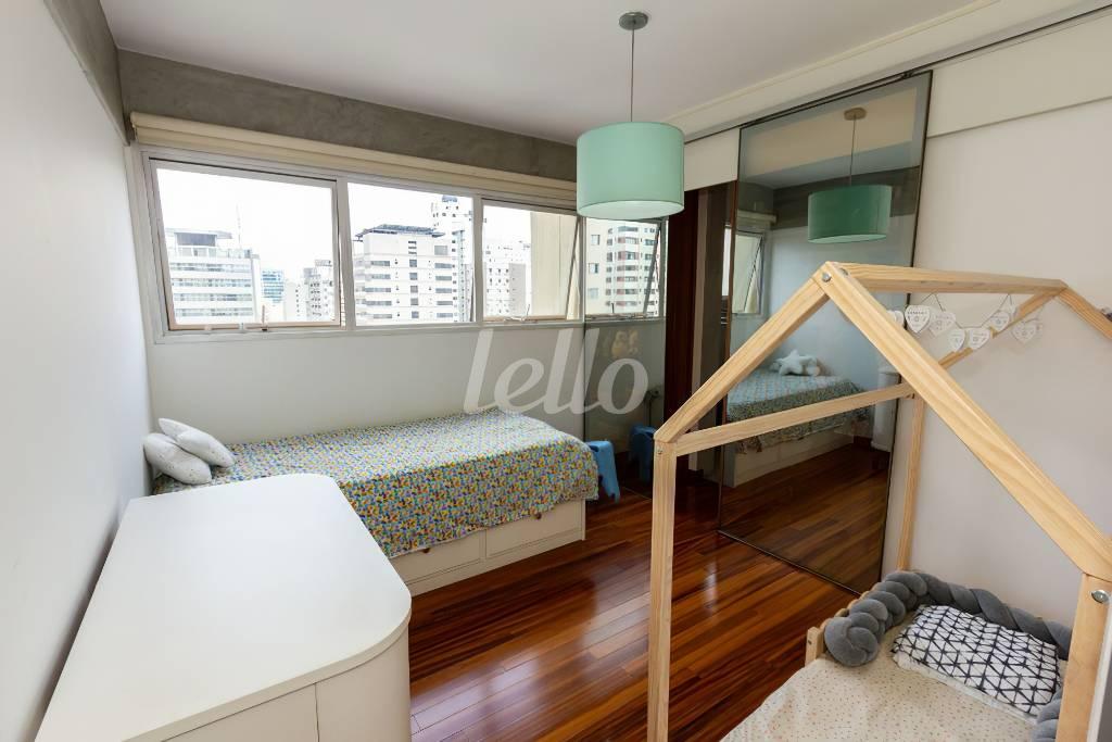 SUITE 1 de Apartamento para alugar, Padrão com 125 m², 2 quartos e 1 vaga em Itaim Bibi - São Paulo
