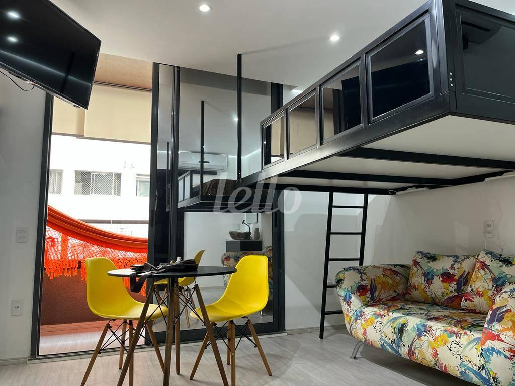 SALA de Apartamento para alugar, Padrão com 25 m², 1 quarto e em Consolação - São Paulo