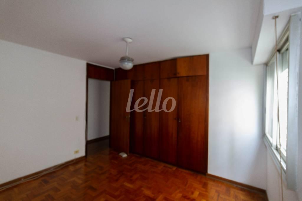 DORMITÓRIO 2 de Apartamento para alugar, Padrão com 175 m², 4 quartos e 2 vagas em Santa Cecília - São Paulo