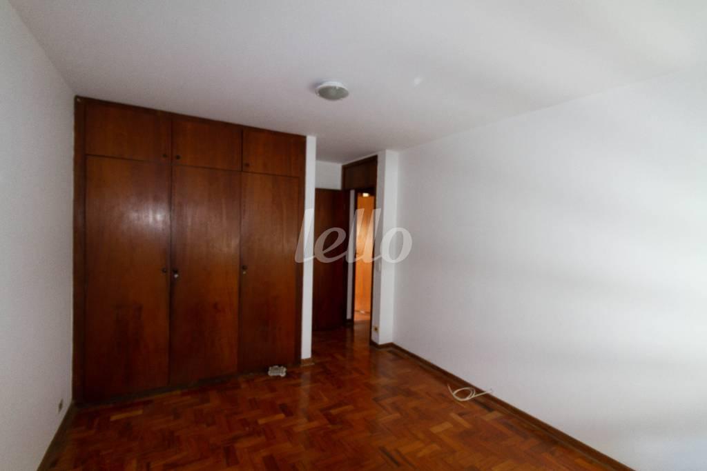 DORMITÓRIO 3 de Apartamento para alugar, Padrão com 175 m², 4 quartos e 2 vagas em Santa Cecília - São Paulo