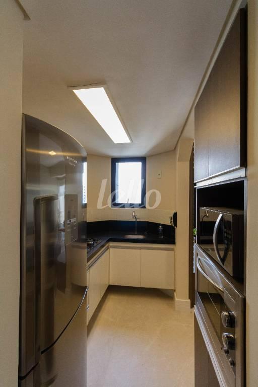 COZINHA de Apartamento para alugar, Padrão com 47 m², 1 quarto e 1 vaga em Itaim Bibi - São Paulo