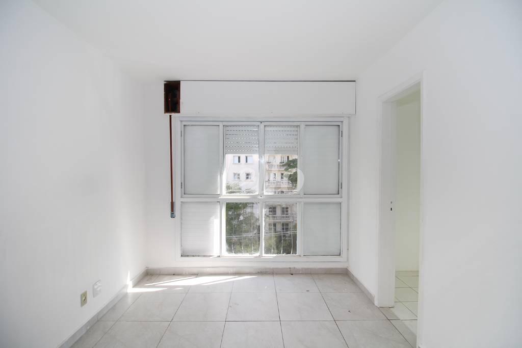 SUÍTE de Apartamento para alugar, Padrão com 157 m², 3 quartos e 1 vaga em Paraíso - São Paulo