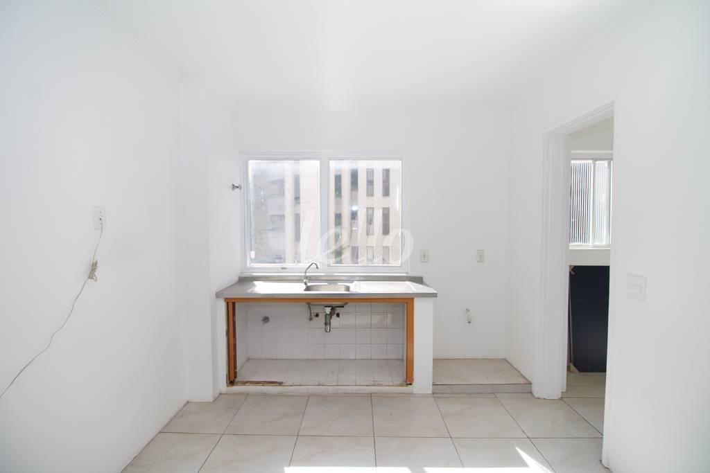 COZINHA de Apartamento para alugar, Padrão com 157 m², 3 quartos e 1 vaga em Paraíso - São Paulo