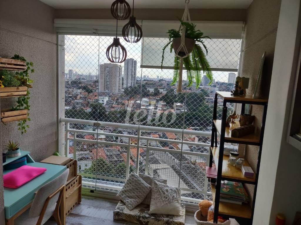 SACADA de Apartamento à venda, Padrão com 57 m², 2 quartos e 1 vaga em Vila Oratório - São Paulo