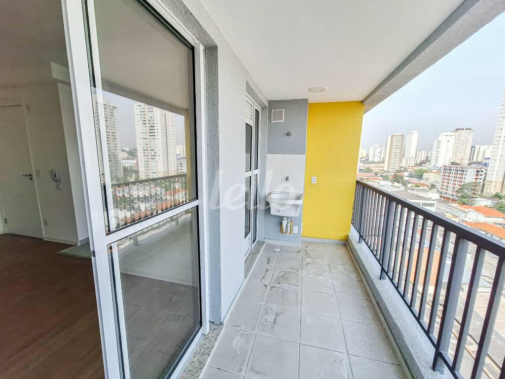 VARANDA / AREA DE SERVIÇO de Apartamento para alugar, Padrão com 44 m², 2 quartos e em Água Branca - São Paulo