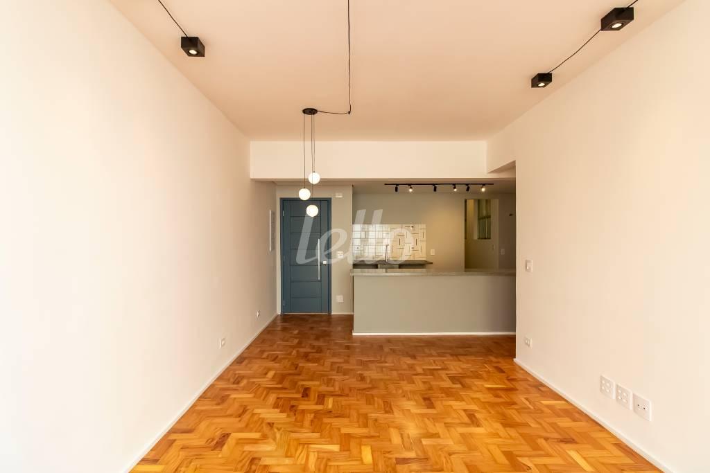 SALA de Apartamento à venda, Padrão com 87 m², 2 quartos e 1 vaga em Perdizes - São Paulo