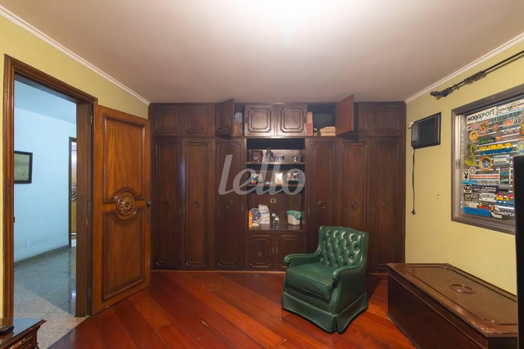 QUARTO 1 de Casa à venda, sobrado com 750 m², 4 quartos e 4 vagas em Mooca - São Paulo