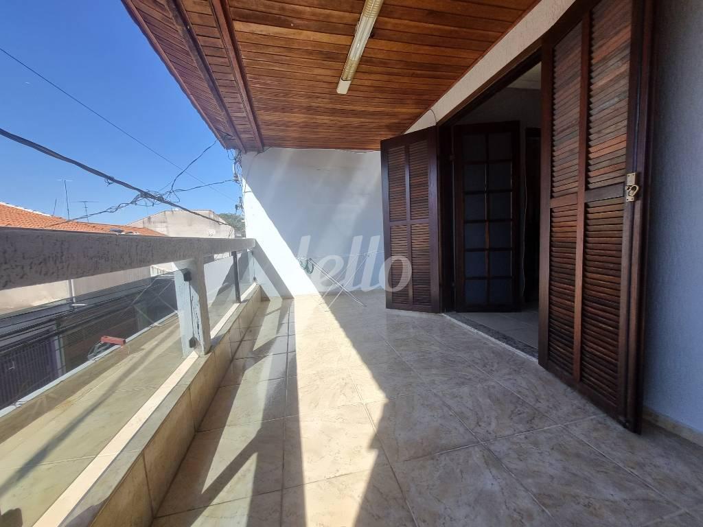 SACADA SUÍTE de Casa à venda, sobrado com 228 m², 3 quartos e 2 vagas em Parque Erasmo Assunção - Santo André