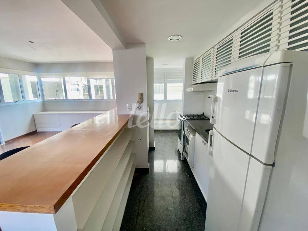 COZINHA de Apartamento à venda, Padrão com 94 m², 2 quartos e 2 vagas em Sumaré - São Paulo