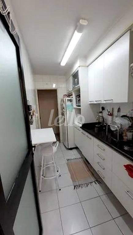 COZINHA de Apartamento à venda, Padrão com 57 m², 2 quartos e 1 vaga em Vila Bertioga - São Paulo