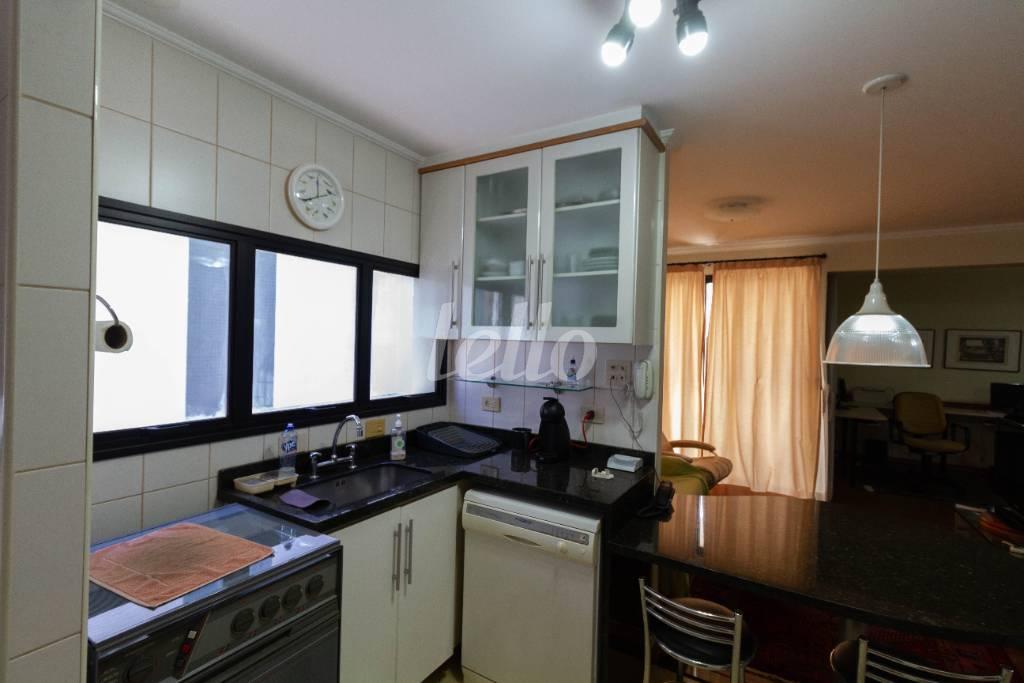 COZINHA de Apartamento para alugar, Padrão com 86 m², e 2 vagas em Vila Olímpia - São Paulo