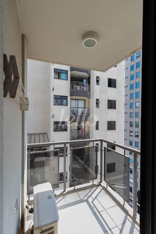 SACADA DA SUÍTE de Apartamento para alugar, Padrão com 86 m², e 2 vagas em Vila Olímpia - São Paulo