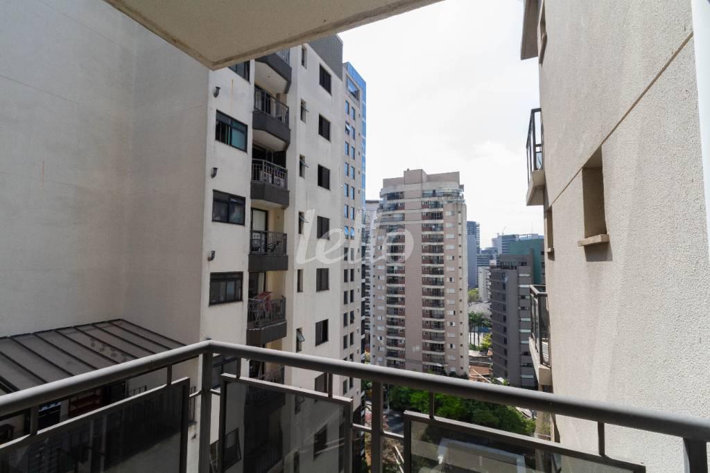 VISTA DA SACADA de Apartamento para alugar, Padrão com 86 m², e 2 vagas em Vila Olímpia - São Paulo