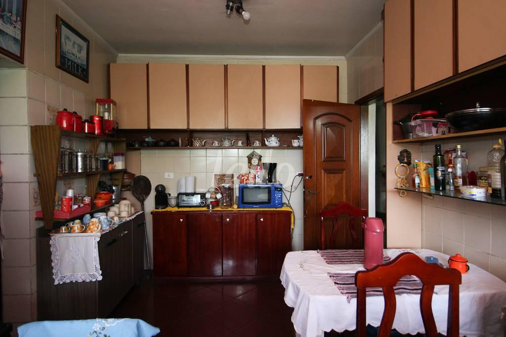 COZINHA de Casa para alugar, sobrado com 480 m², 3 quartos e 6 vagas em Chácara Monte Alegre - São Paulo