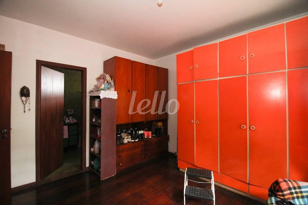 SUÍTE 2 de Casa para alugar, sobrado com 480 m², 3 quartos e 6 vagas em Chácara Monte Alegre - São Paulo