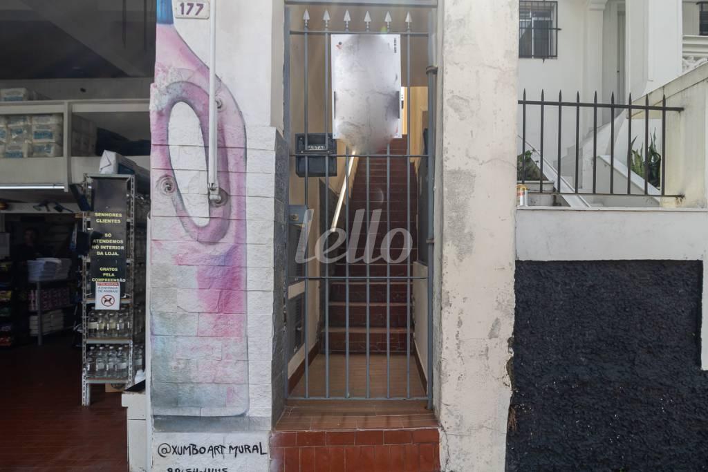 19 FACHADA de Casa para alugar, térrea com 37 m², 1 quarto e em Vila Regente Feijó - São Paulo
