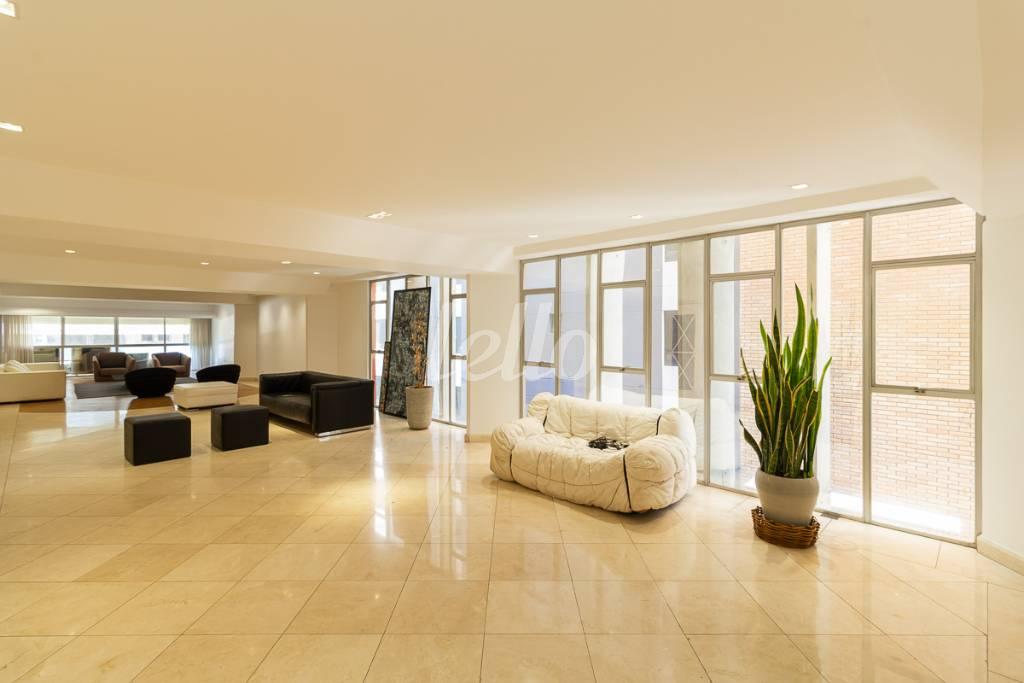 SALA 1 de Apartamento à venda, Padrão com 300 m², 3 quartos e 2 vagas em Indianópolis - São Paulo