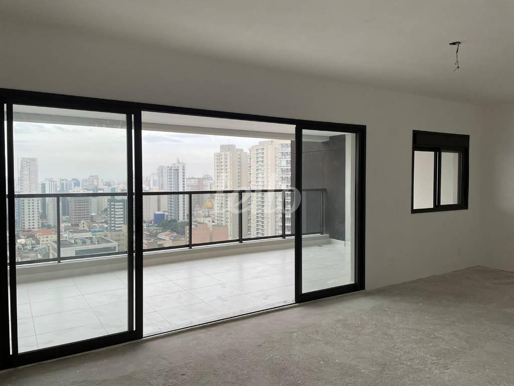 SALA de Apartamento à venda, Padrão com 158 m², 3 quartos e 3 vagas em Aclimação - São Paulo
