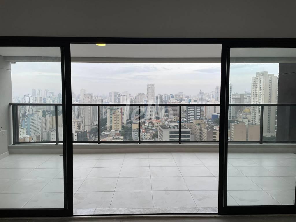 VARANDA de Apartamento à venda, Padrão com 158 m², 3 quartos e 3 vagas em Aclimação - São Paulo
