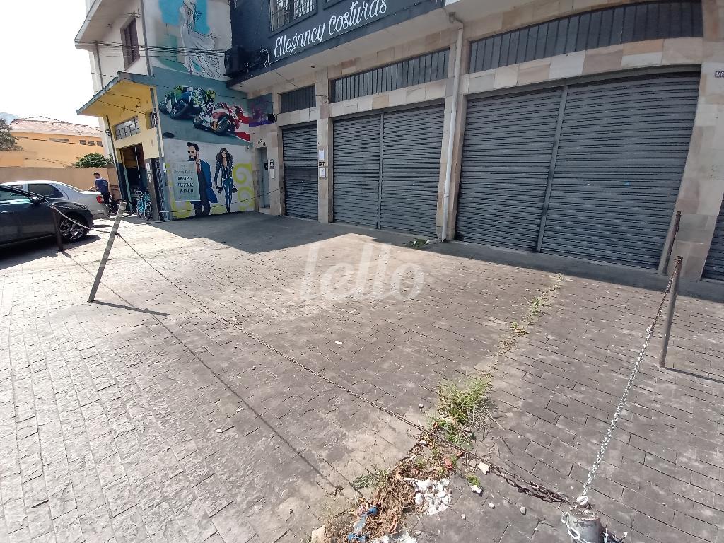 ESTACIONAMENTO de Loja para alugar, Padrão com 260 m², e 1 vaga em Jardim Prudência - São Paulo